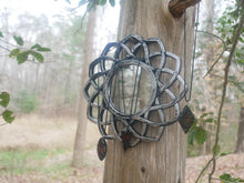 Cargar imagen en el visor de la galería, COLLAR CON COLGANTE ORGÓN ESPIRAL DE TURMALINA NEGRA
