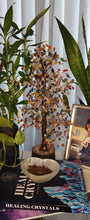 Cargar imagen en el visor de la galería, 700 PIEDRAS MIXTAS ÁRBOL DE GEMAS DE 15&quot;
